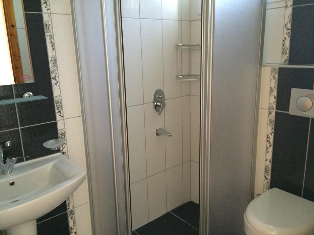 Gorkem Hotel & Apartments Oludeniz Bagian luar foto