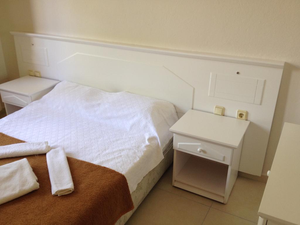 Gorkem Hotel & Apartments Oludeniz Bagian luar foto
