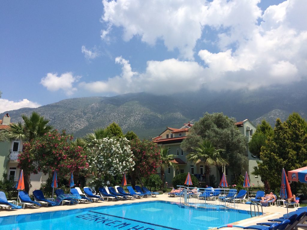 Gorkem Hotel & Apartments Oludeniz Bagian luar foto