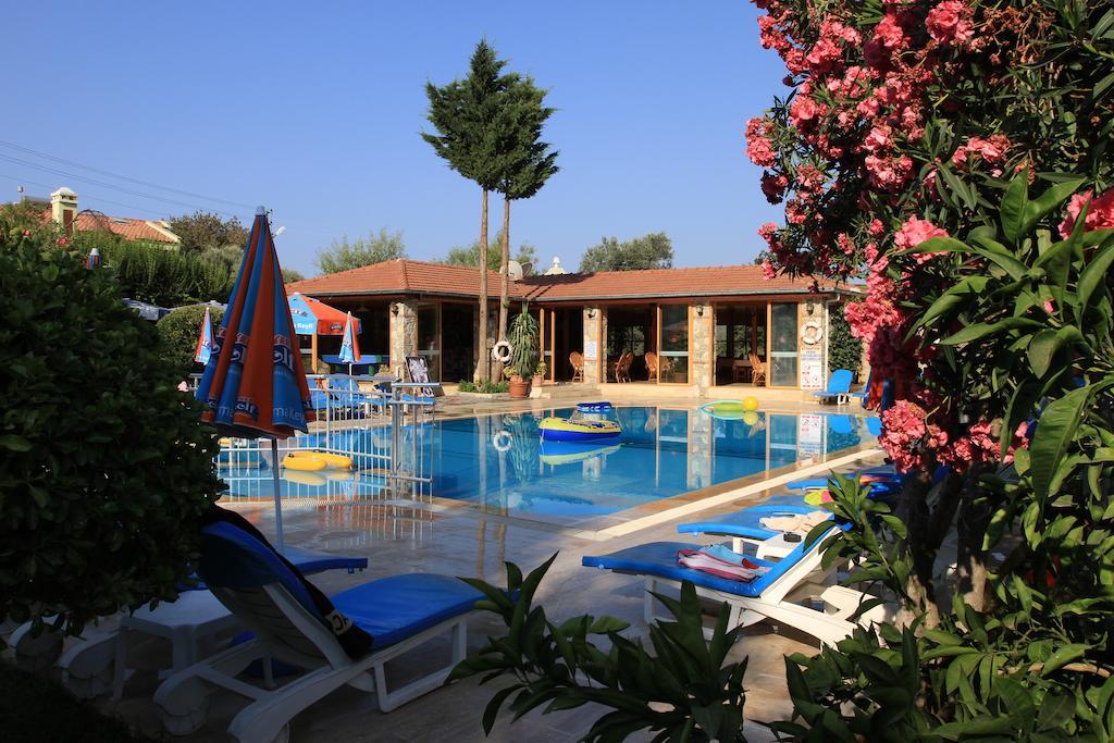 Gorkem Hotel & Apartments Oludeniz Bagian luar foto