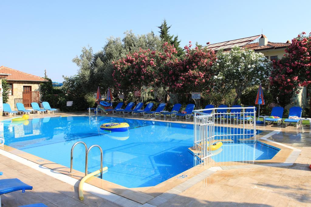 Gorkem Hotel & Apartments Oludeniz Bagian luar foto