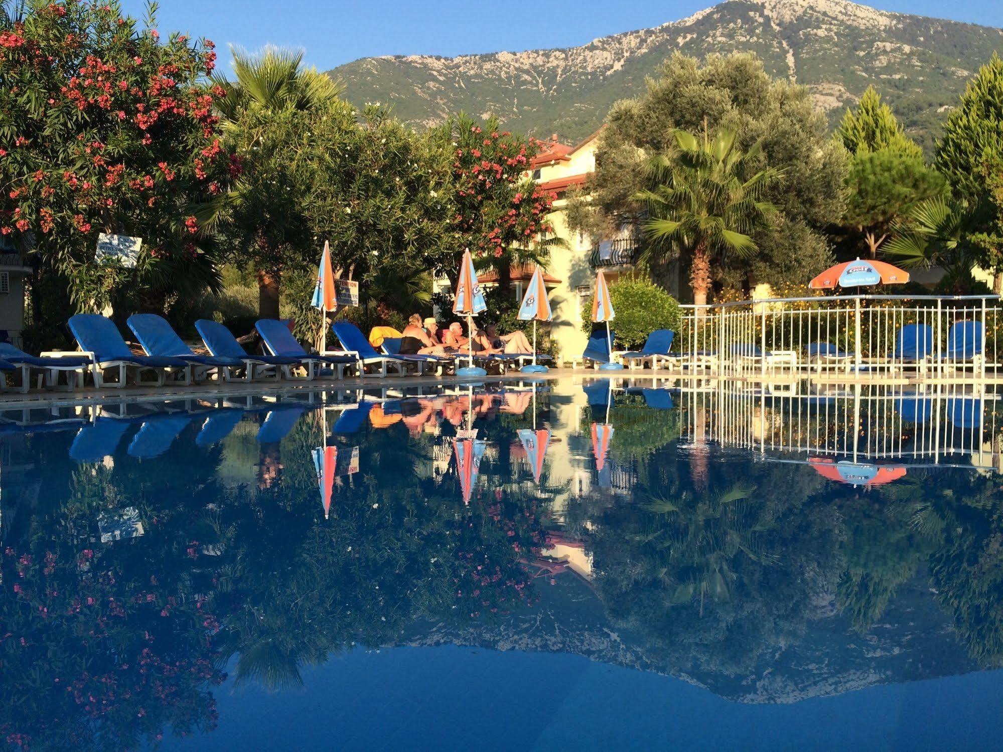 Gorkem Hotel & Apartments Oludeniz Bagian luar foto